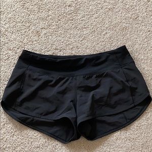 NWOT Lululemon Speed Up Shorts (2.5”, size 6)